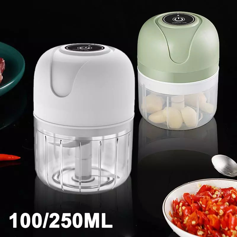 Mini Processador Elétrico de Alimentos Portátil 250 ml com 3 lâminas de aço inox com entrada USB  Bivolt